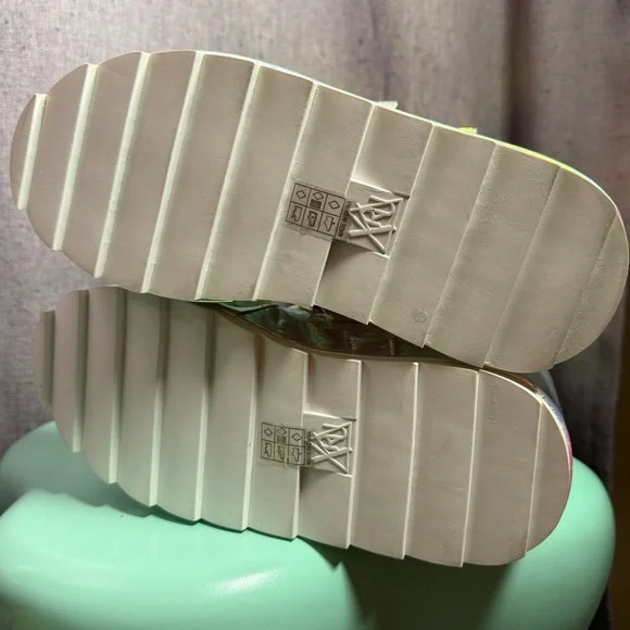 YRU Atlantis Alien Dune Glitter Iridescent Platform Boots Dolls Kill Rave EDC - Picture 7 of 10